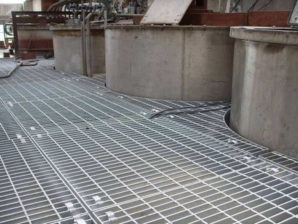 The Metal Gratings Platform In the Power Plant
