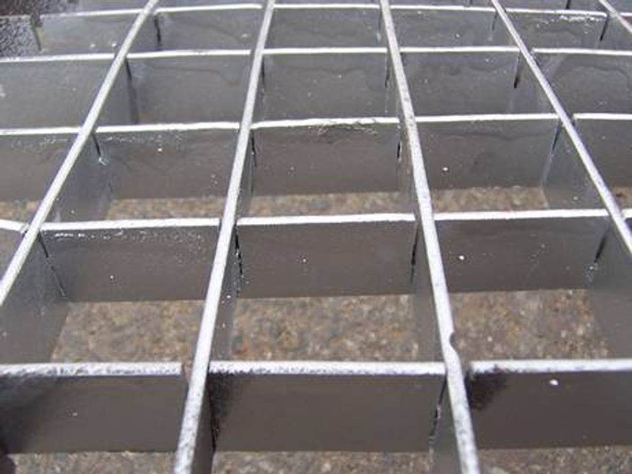 The Galvanized Plug Grating