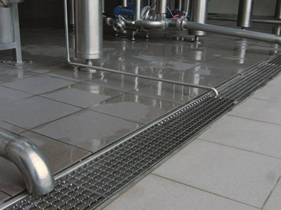 The Swage Locked I Bar Aluminum Gratings Using In the Factory