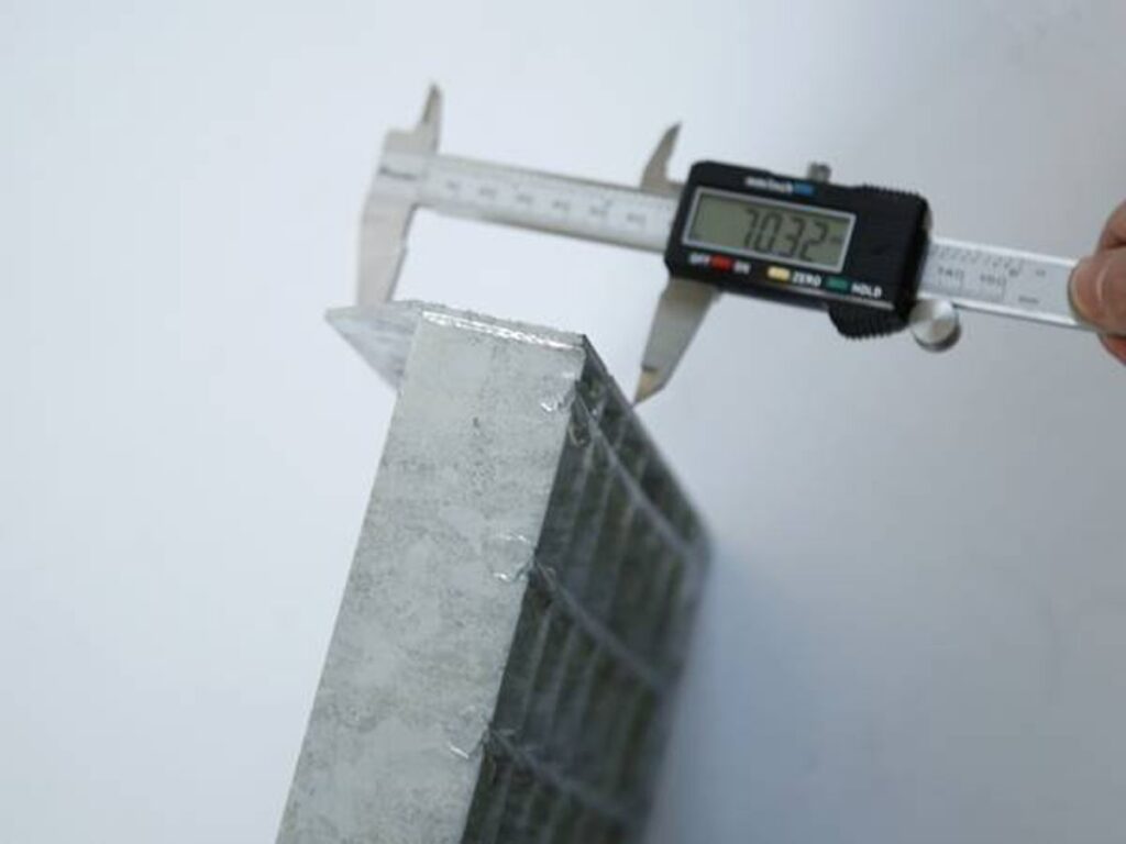 Quality Control: The Thickness Measuration Of Metal Grating Threads