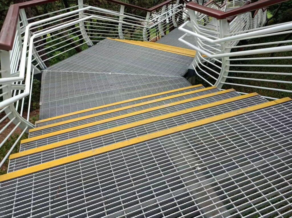 The Rise of Aluminum Grating: Market Trends, Benefits, and Applications